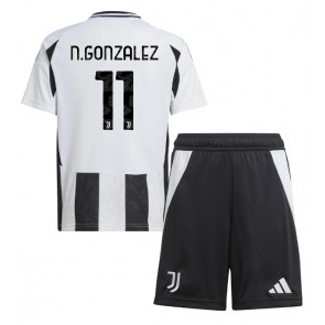 Billiga Juventus Nicolas Gonzalez #11 Hemmatröja Barn 2024-25 Kortärmad (+ Korta byxor)